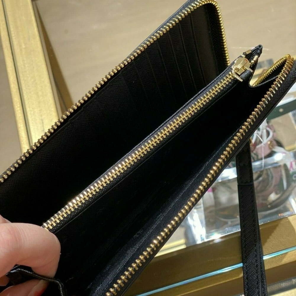 Tory Burch Phone Case Emerson Zip Passport Wallet - Picture 3 of 4